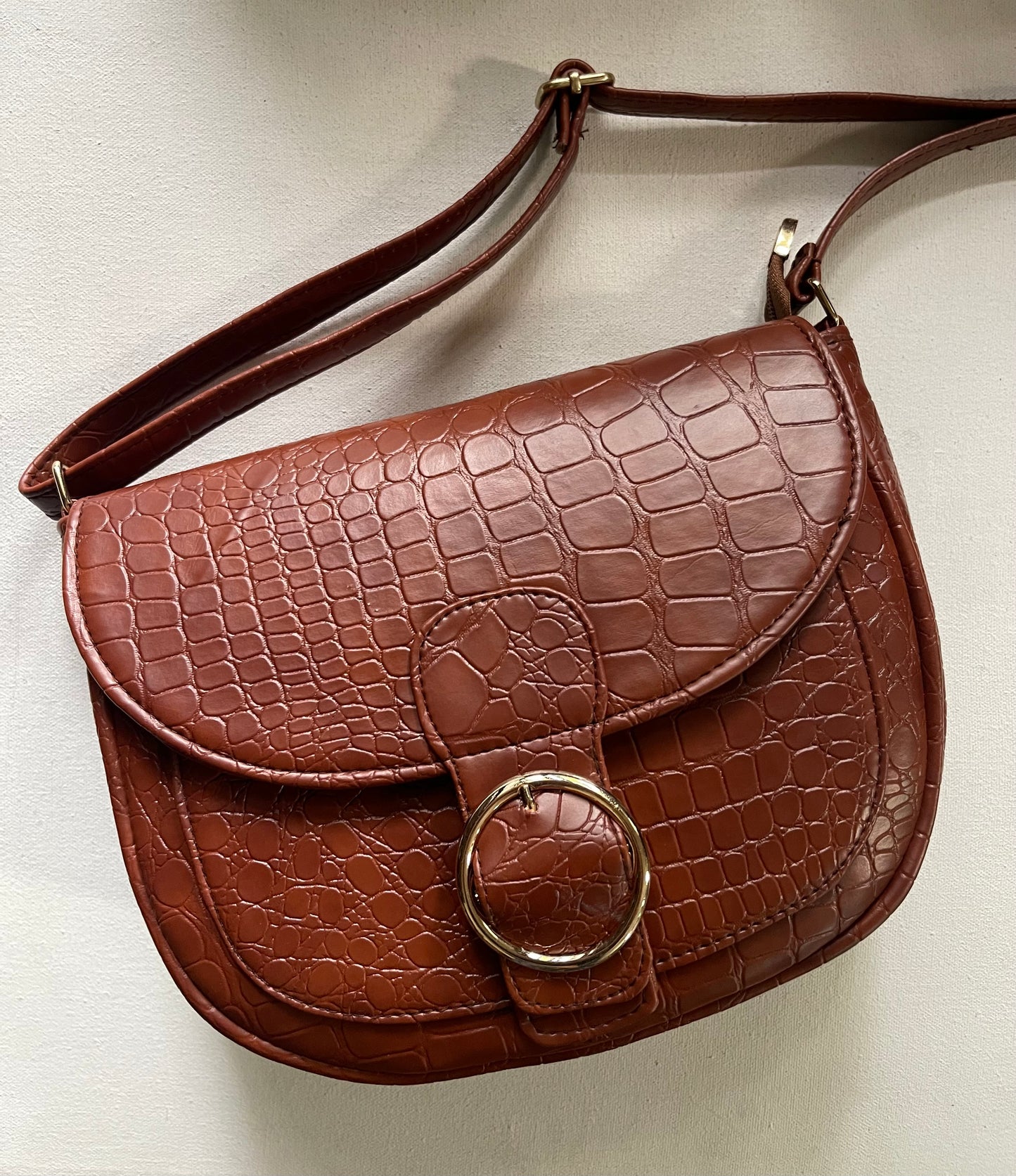 Chocolate Saddlebag