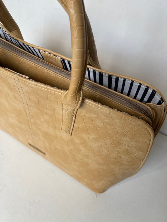 Mockingjay Professional Handbag - Wheat