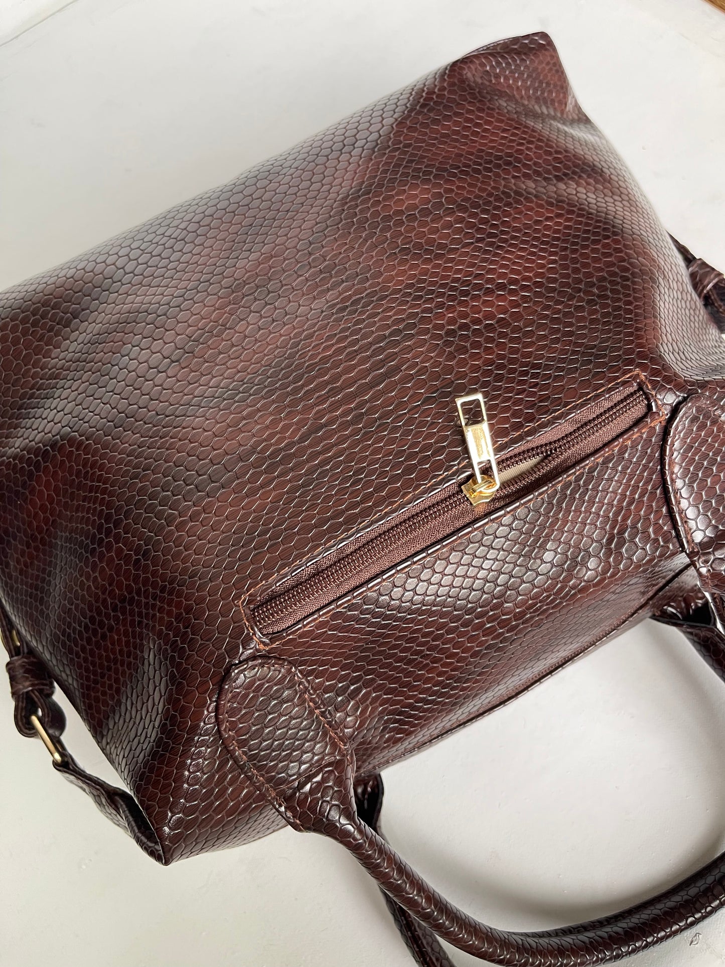 Sample Duffel Medium 1016