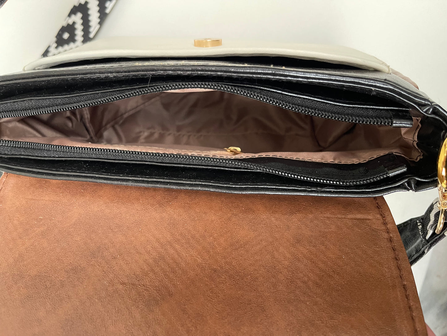 Colourblock Crossbody - Grey