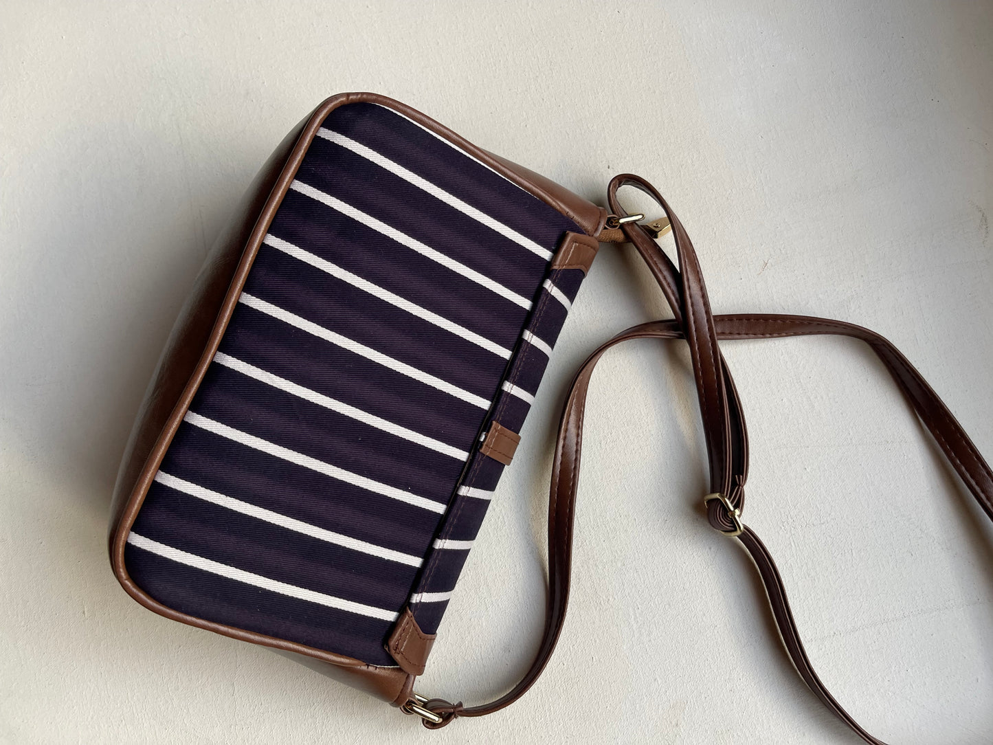 Autumn Crossbody: Striped
