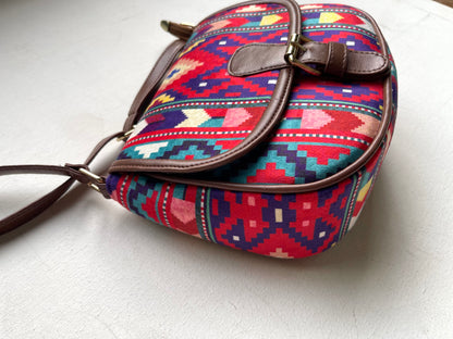 Ikat Saddlebag