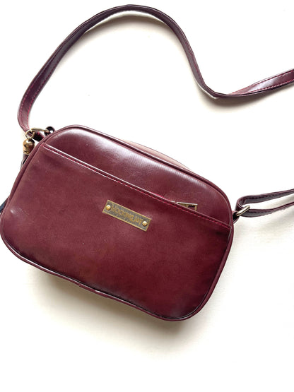 Front Pocket Crossbody Bag - Solid