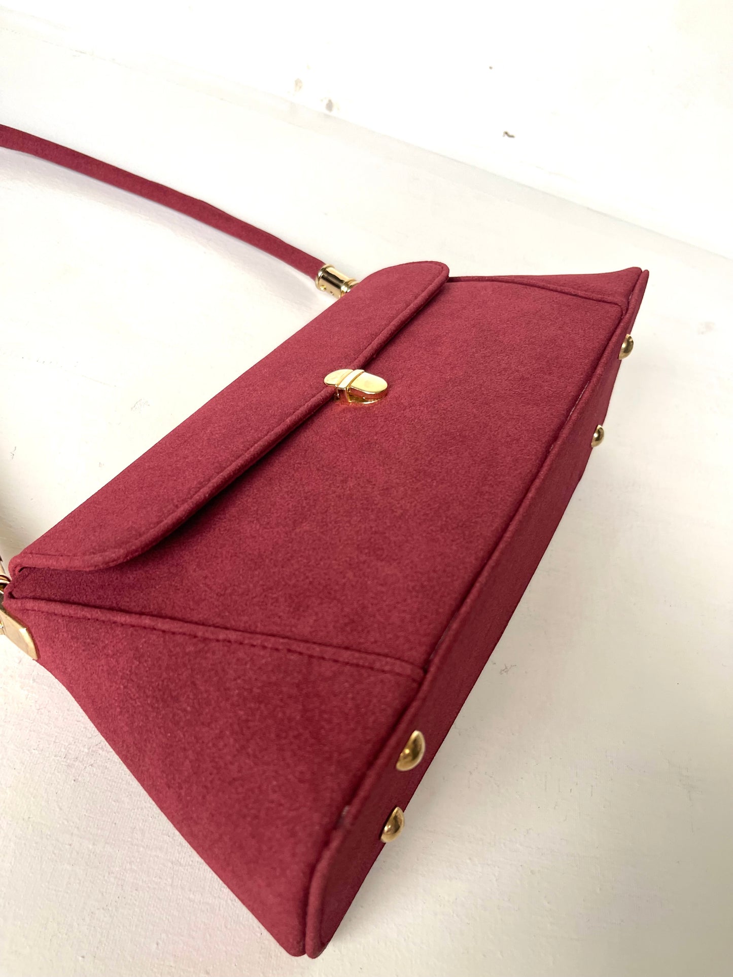 East - West Shoulder Bag