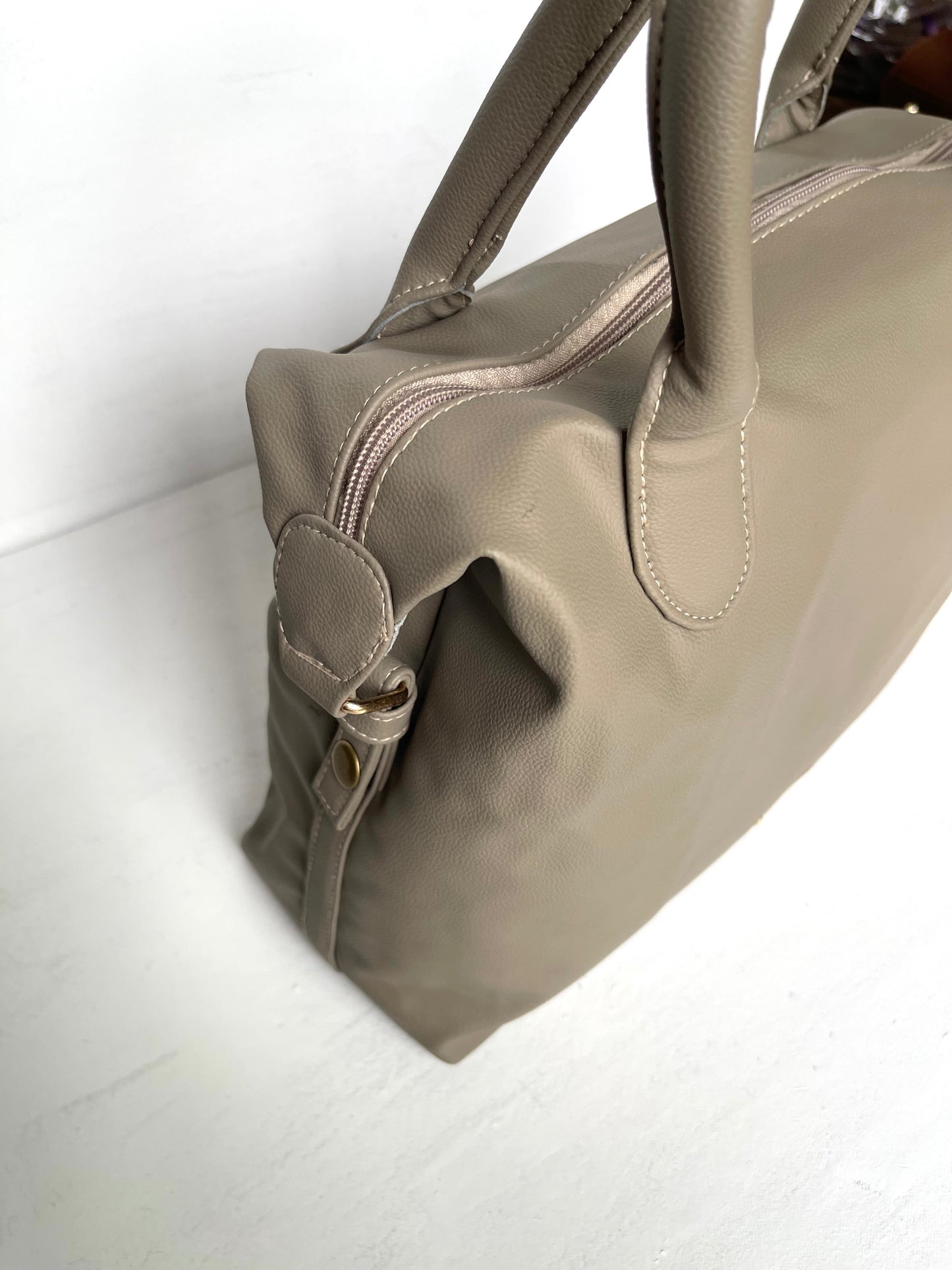Sample Duffel Medium 1017